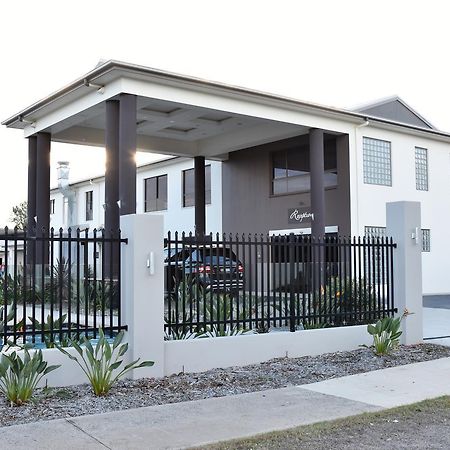Western Downs Motor Inn Miles Экстерьер фото