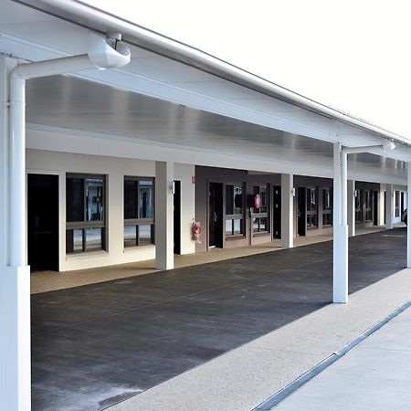 Western Downs Motor Inn Miles Экстерьер фото