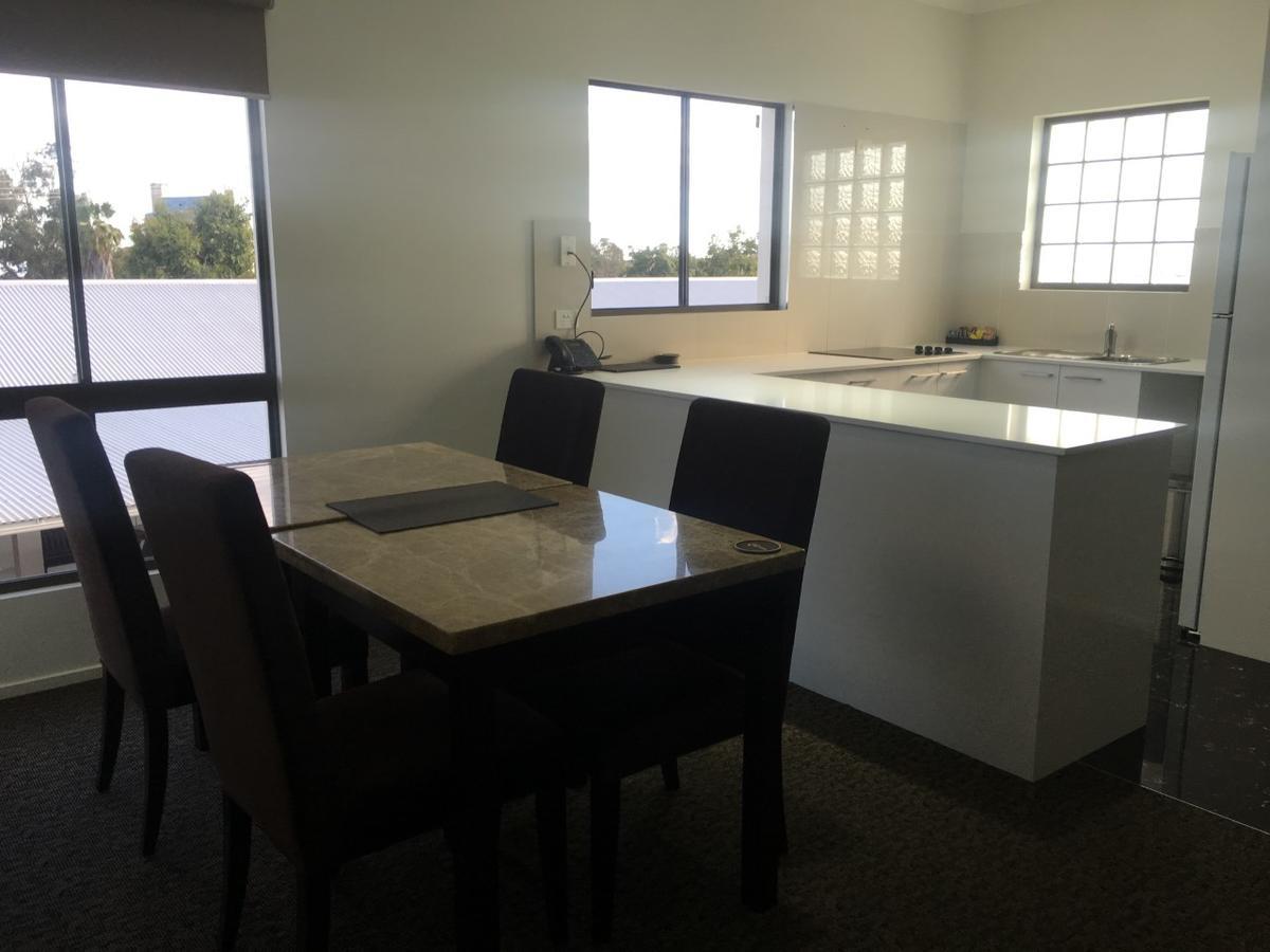Western Downs Motor Inn Miles Экстерьер фото