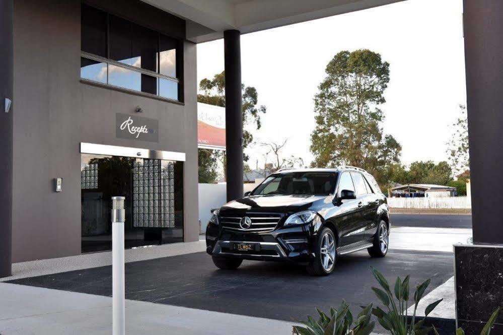Western Downs Motor Inn Miles Экстерьер фото