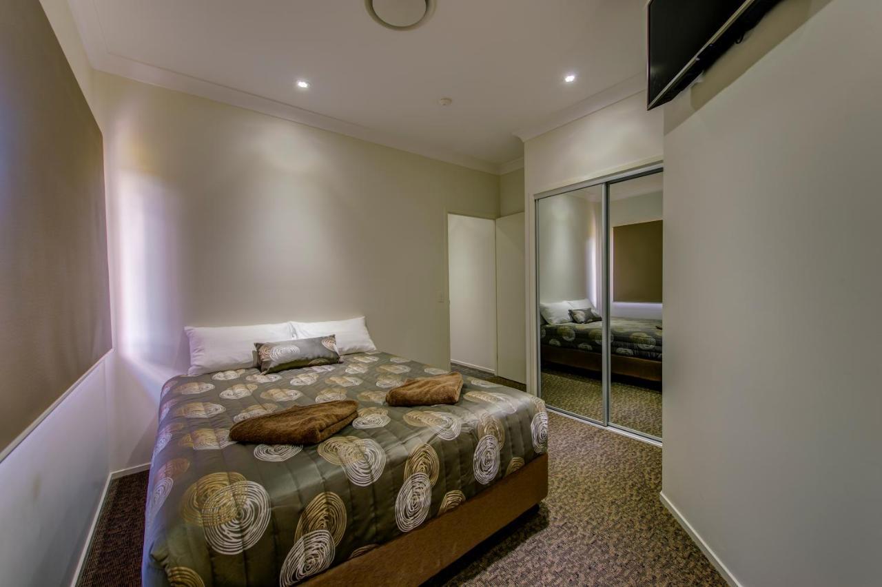 Western Downs Motor Inn Miles Экстерьер фото